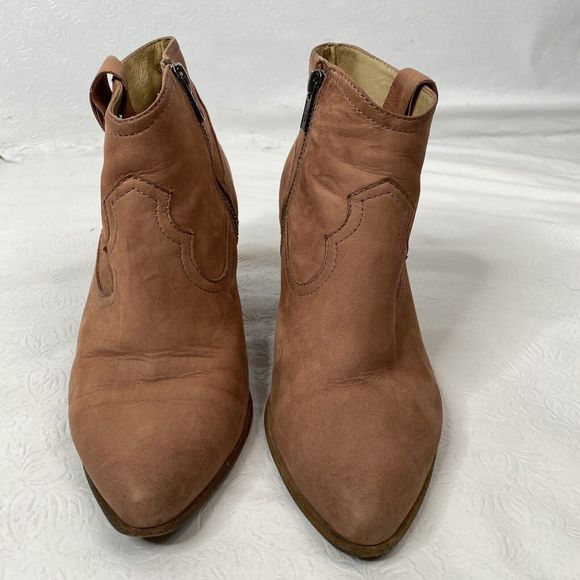 Frye Women’s 7.5 Reina Booties READ WEAR - Picture 4 of 16
